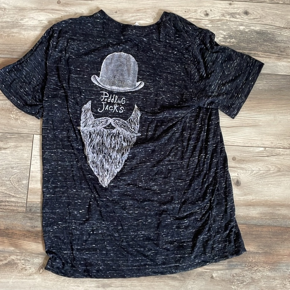 ⭐️3 FOR $12⭐️
Very soft peddling jacks t shirt